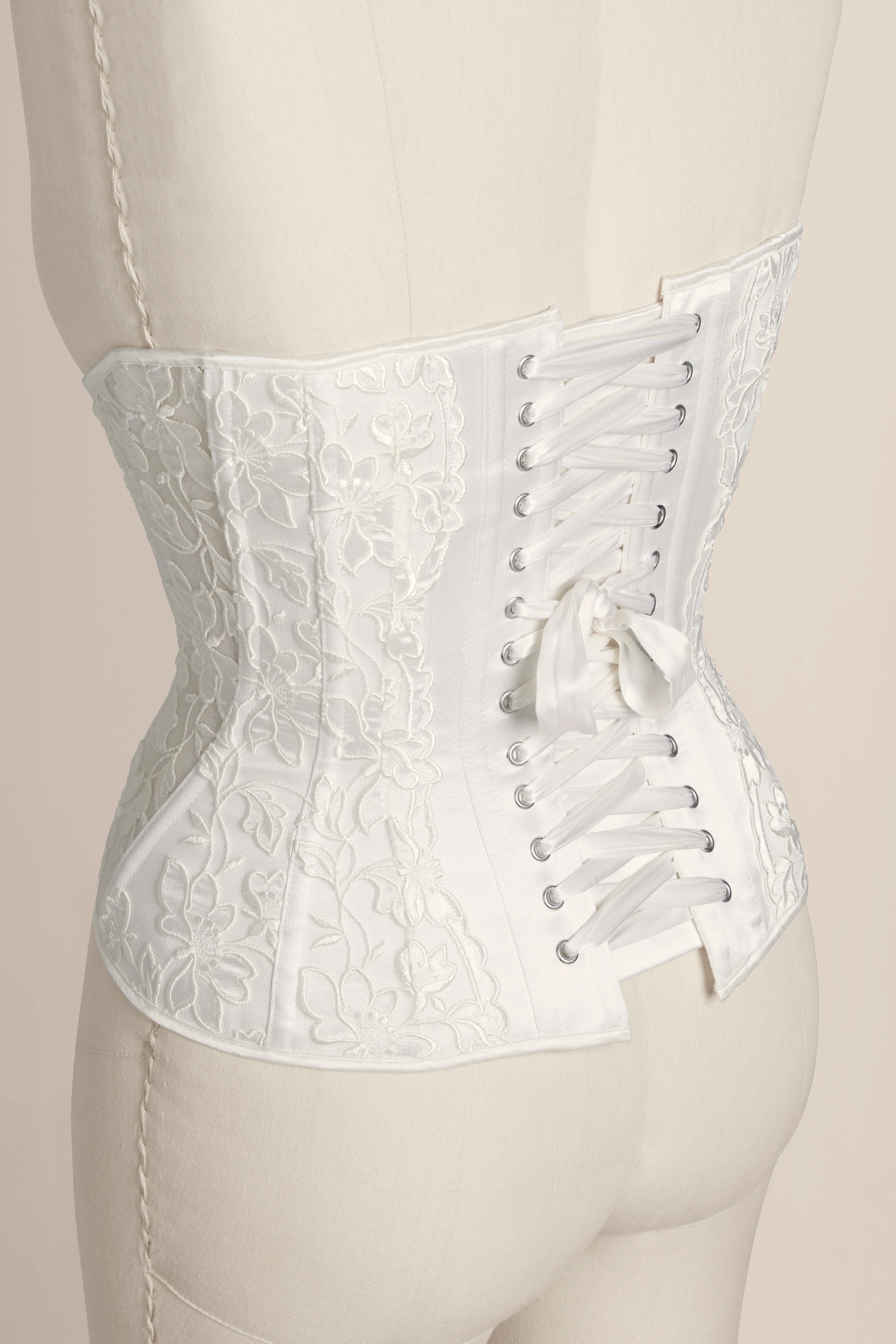 VELMA WASPIE - Image 10